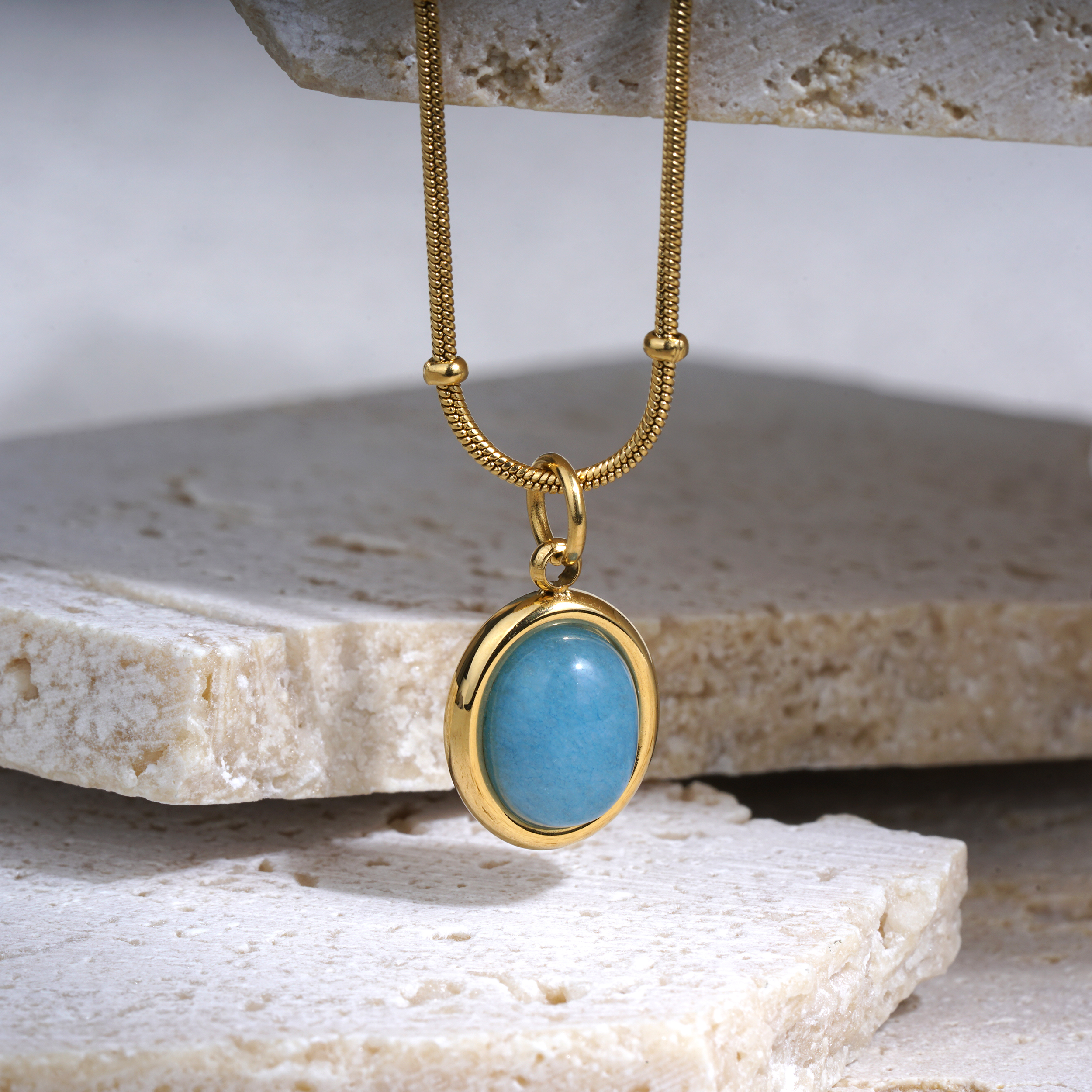 Stainless Steel 18K Gold Texture Light Luxury Star Sea Oval Sapphire Pendant Choker 
