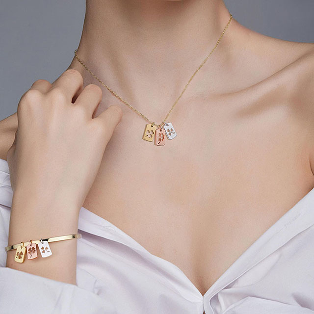 Four Leaf Clover Necklace for Women Lucky Shamrock Charm Chain Faith Hope Love Lucky Pendant Necklace for Teen Girls Personalized Jewelry Gift