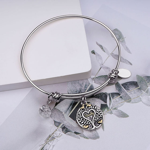  Family Tree Bracelet for Women Antique Gold Silver Plated All Things Grow with Love Bangle Bracelet Bead Charm Family Bracelets for Mother Daughter Wife Sister Jewelry Gift