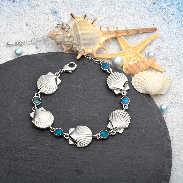 Ocean Wave Bracelet for Women, Abalone Shell Pendant Beach Bracelet Ocean Charm Circle Bracelet for Women Teen Girls Summer Hawaiian Bracelet Surfer Jewelry Gifts