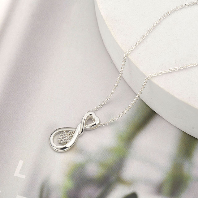 Daughter Necklace from Mother Father To My Daughter Chain Necklace with Inspirational Love Heart Pendant Charm Necklace Birthday Gifts from Mom or Dad