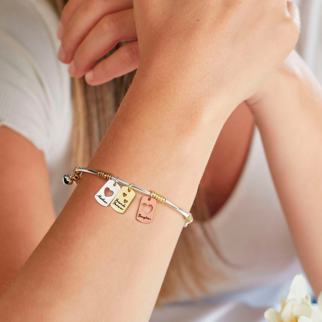 Mother Daughter Bracelets Gold Silver Plated Mother Daughter Friends Forever Bangle Bracelets with Heart Cutout Charms for Women Mother's Day Birthday Mom and Daughter Jewelry Gifts