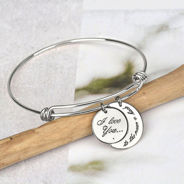 I Love You to The Moon and Back Bracelet Silver Gold Plated Moon Pendant Bracelet Jewelry Gifts for Women Mom Wife Girlfriend