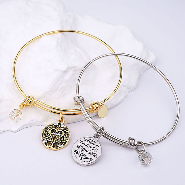  Family Tree Bracelet for Women Antique Gold Silver Plated All Things Grow with Love Bangle Bracelet Bead Charm Family Bracelets for Mother Daughter Wife Sister Jewelry Gift