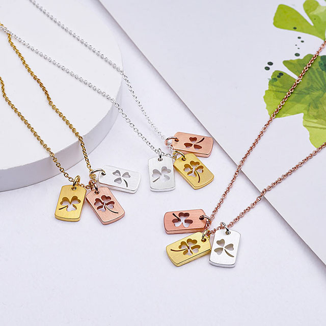 Four Leaf Clover Necklace for Women Lucky Shamrock Charm Chain Faith Hope Love Lucky Pendant Necklace for Teen Girls Personalized Jewelry Gift