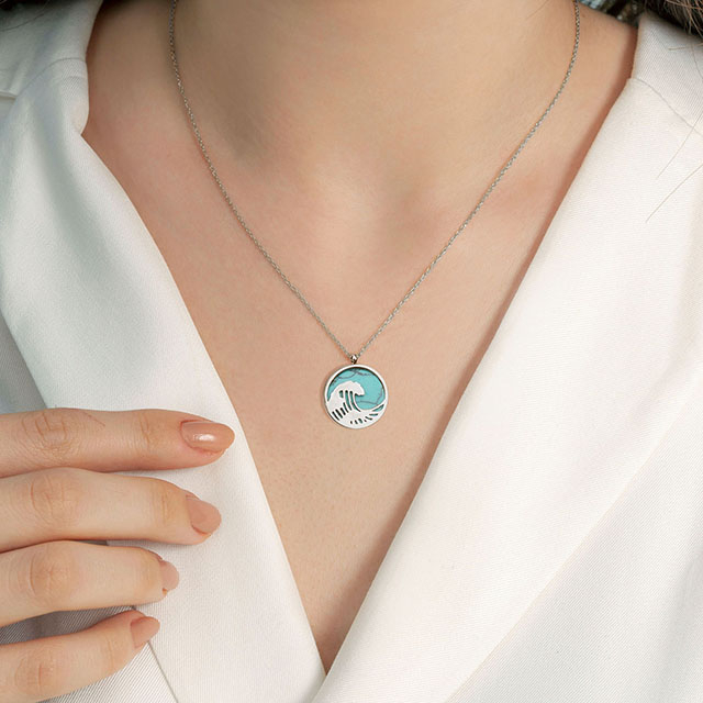Gemstone Wave Necklace for Women Mother of Pearl Turquoise Pendant Necklace Dainty Circle Ocean Wave Necklaces for Women Girls Surfer Beach Jewelry Gifts