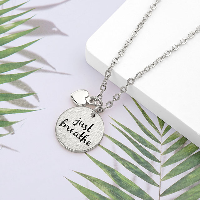 Personalized Quotes Necklaces Engraved Disc heart Pendant Necklace Encouragement Jewelry Gift 