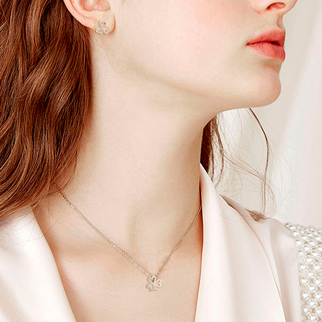 Four Leaf Clover Earring Lucky Shamrock Pendant Charm Earring Faith Hope Love Lucky Earring for Women Girls Personalized Jewelry Gift 