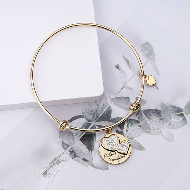 Mom Bracelets for Women Gold Silver Plated Bangle Bracelets with Heart Charms Jewelry Gifts for Mom from Daughter Son Kids Mother's Day Mom Birthday Gifts