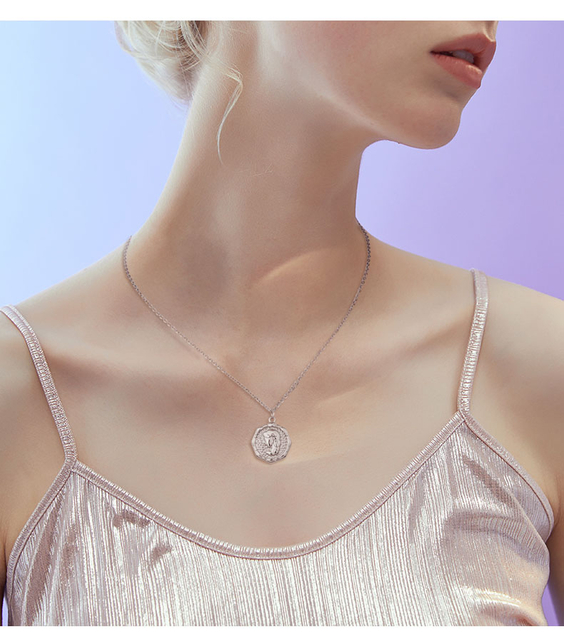 Stainless steel Necklace Retro Portrait Embossed Clavicle Chain