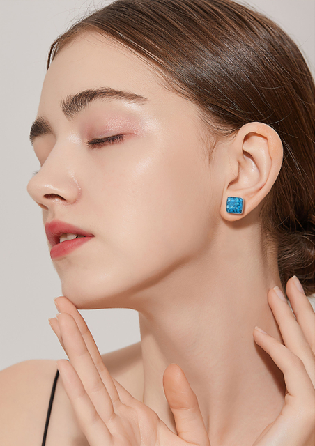 Genuine Stones Power Stone Fragment Stainless Steel Square Stud Earrings Supplier