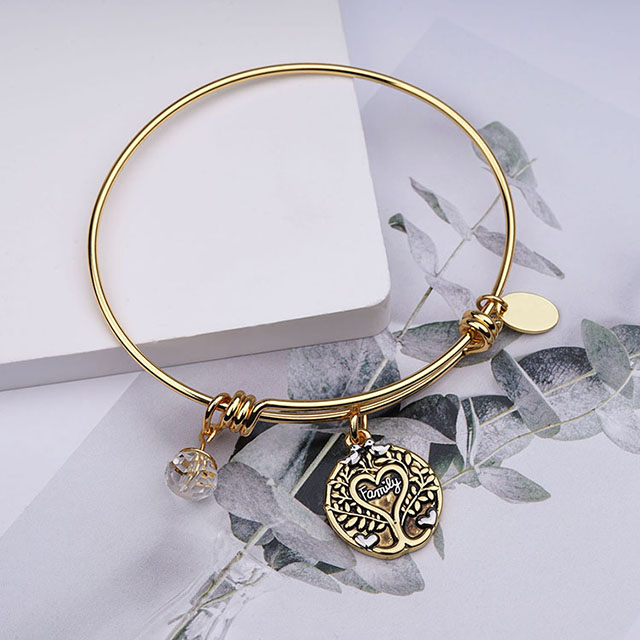  Family Tree Bracelet for Women Antique Gold Silver Plated All Things Grow with Love Bangle Bracelet Bead Charm Family Bracelets for Mother Daughter Wife Sister Jewelry Gift