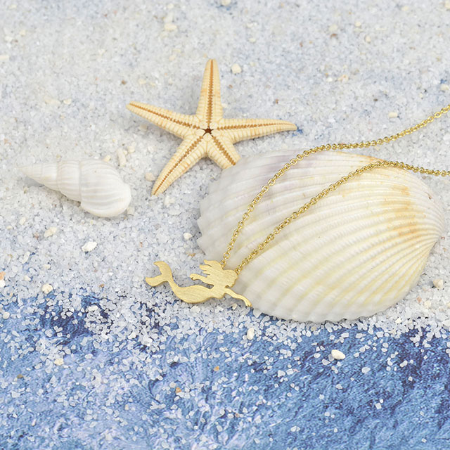 Mermaid Necklace Gold Silver Plated Ocean Necklace Dainty Beach Choker Necklaces for Women Teen Girls Surfer Jewelry Gifts Summer Necklace